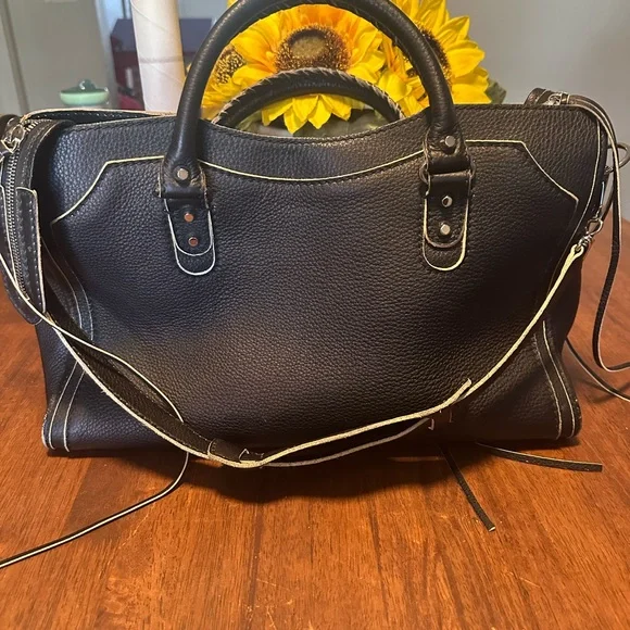 Balenciaga Dark Leather Tote - Picture 2 of 3